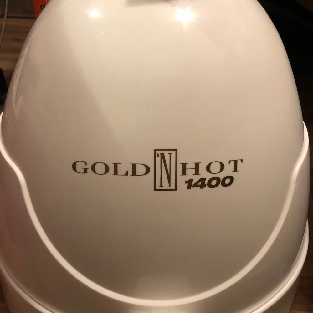 Gold n Hot professional dryer SOLD - Picture 3 of 5